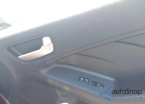 2017 Kia Forte Lx z USA, uszkodzony, nr VIN 3KPFL4A74HE100660